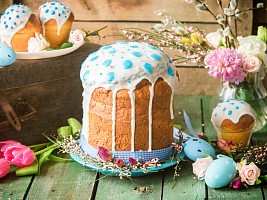 Пасхальные рецепты от шефов: кулич и творожная пасха