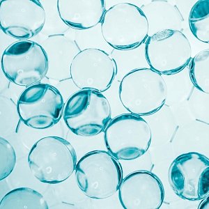 Непростые пузырьки: что такое экзосомы и почему их считают прорывом в косметологии