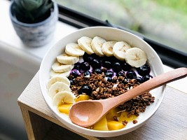 5 высокобелковых веганских и вегетарианских завтраков, которые зарядят вас энергией