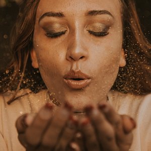 5 лучших пилингов для омоложения лица — от Джесснера до ретинолового 5 лучших пилингов для омоложения лица — от Джесснера до ретинолового