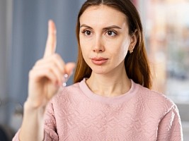 Можно ли «накачать» глаза, как мышцы, и улучшить зрение без очков?