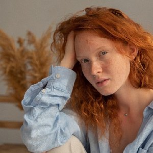 Выпадение волос, замедленный рост, сечение: как понять, что пора обратиться к трихологу Выпадение волос, замедленный рост, сечение: как понять, что пора обратиться к трихологу