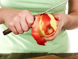 Почему шкурка от фруктов стала излюбленным ингредиентом уходовой косметики