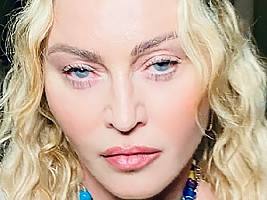 Мадонна до пластики: певица поделилась архивным фото