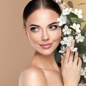 Топ-5 лучших косметических процедур на прохладный май