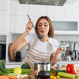 Как утолить голод без вреда для фигуры: 10 низкокалорийных продуктов