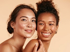«Мягкий глэм-макияж»: новая версия тенденции bare skin