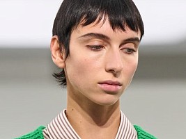 Прощай, пикси: стрижка трикси готовится стать главным трендом предстоящей зимы