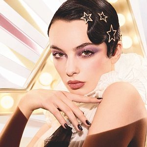 Какой макияж планировать на праздники? Анализируем новогодние коллекции брендов 