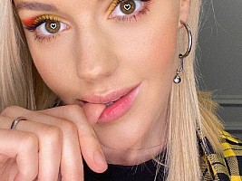 «Идеальный блонд»: Юлианна Караулова сделала окрашивание со снежными прядями
