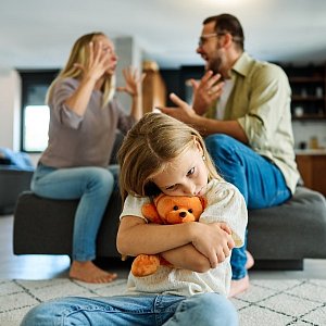 Развод с маленьким ребенком — как справиться морально: советы психолога