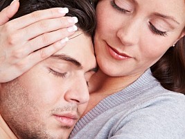 Включила мамочку? 4 способа ее выключить и не опекать своего мужчину