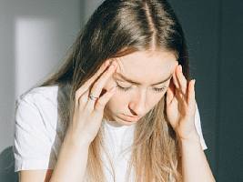Усталость, мигрень или тревожный симптом: какую головную боль нельзя игнорировать
