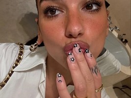 Ногти в стиле Дуа Липы: мастер британской певицы раскрывает секреты совместной работы