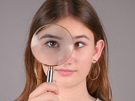 Косоглазие: необходима операция или помогут очки?