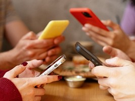 Первое впечатление за 3 секунды: что говорит о вас задняя панель смартфона