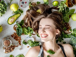 Еда от перхоти: 7 продуктов для здоровья кожи головы