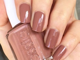 Главный нюдовый маникюр на позднюю осень? В оттенках рома 