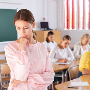 Конфликты в учебе: как наладить коммуникацию с одногруппниками и преподавателями