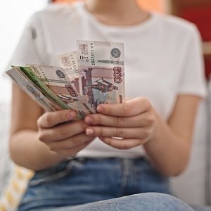 Когда тело говорит «стоп»: как страхи и установки мешают зарабатывать