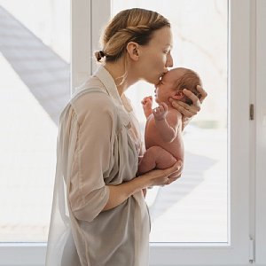 «Потом» — это когда? Разбираемся, как работает женская фертильность и какие варианты есть сегодня