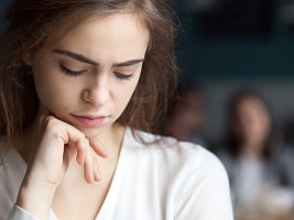 Одна без пары: как оставаться счастливой, когда все вокруг находят любовь