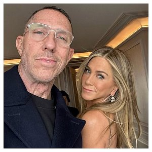 Стилист Дженнифер Энистон раскрыл 5 секретов ухода за волосами, о которых вы могли не знать