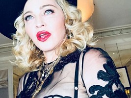 Массаж лица вилками: Мадонна раскрыла свой секрет красоты
