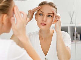 Wow-эффект без операции: можно ли подтянуть брови и лоб с помощью нитей 