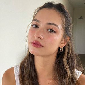Rich Girl Makeup: как выглядит макияж богатой девушки Rich Girl Makeup: как выглядит макияж богатой девушки