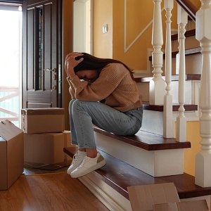 Муж ушел: что делать в первые недели после расставания