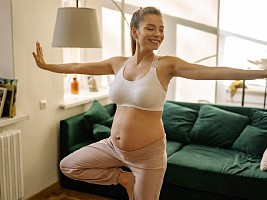 Йога для беременных: какие тонкости нужно знать будущей маме