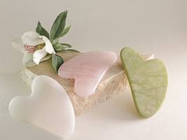 Идеальный камень: как выбрать гуаша и какую пользу он приносит