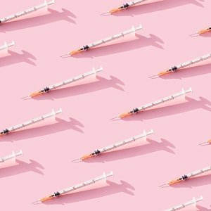 Подходят не всем: что нужно знать перед инъекциями ботокса и филлеров