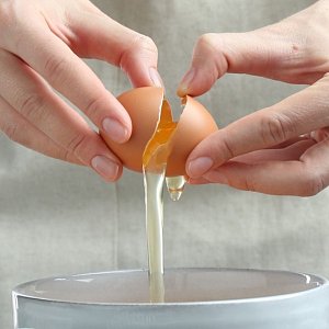 4 витамина, которые могут помочь избавиться от сухости влагалища