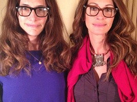 «Моя любимая близняшка»: Джулия Робертс показала своего «двойника» 