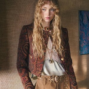 Как сделать небрежную прическу в стиле бренда Chloé Как сделать небрежную прическу в стиле бренда Chloé