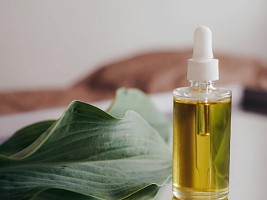 Не жирно: 7 некомедогенных масел, которые подходят любой коже