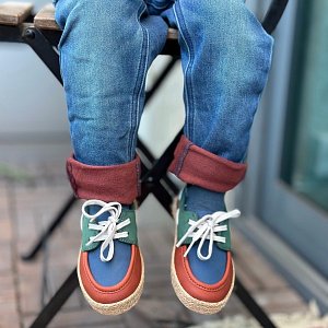 Влияет на развитие стопы: главные ошибки при выборе детской обуви