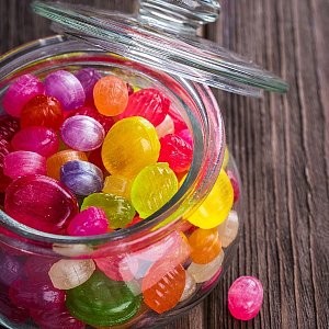 Чем рискуют сладкоежки: 6 опасных последствий