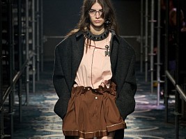 Пижамная блуза — главный тренд осени в повседневном гардеробе?