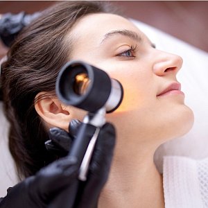 Опасное пятно на коже: причины появления базалиомы, ее особенности и методы лечения