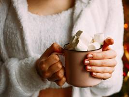 Ногти-маршмеллоу: новый тренд на предстоящий праздничный сезон