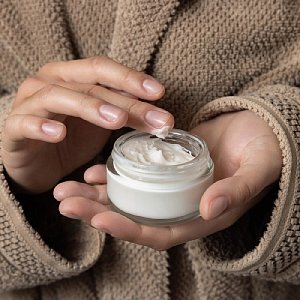 Что в баночке живет: как выбрать косметическое средство, которое реально работает