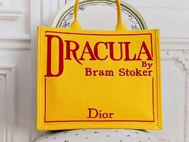 Как интеллектуальность становится частью fashion-индустрии