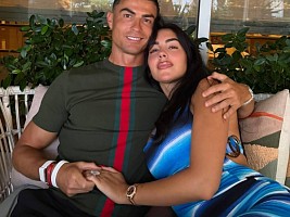 От витрины Gucci до свадьбы спустя 10 лет отношений: история любви Криштиану Роналду и Джорджины Родригес