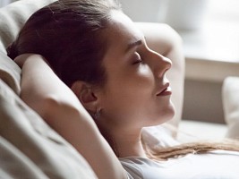 Спать в обед не стыдно: 5 причин сделать это ежедневной привычкой