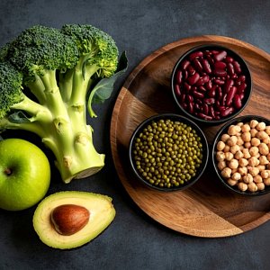 Вместо таблеток: 6 продуктов, которые облегчат жизнь во время климакса