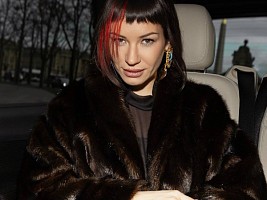 Ида Галич рассказала о трех лайфхаках для борьбы с растяжками 
