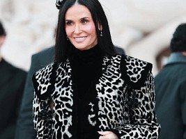 Первые дни Кутюрной недели моды в Париже: какие бьюти-образы выбирают звездные гости